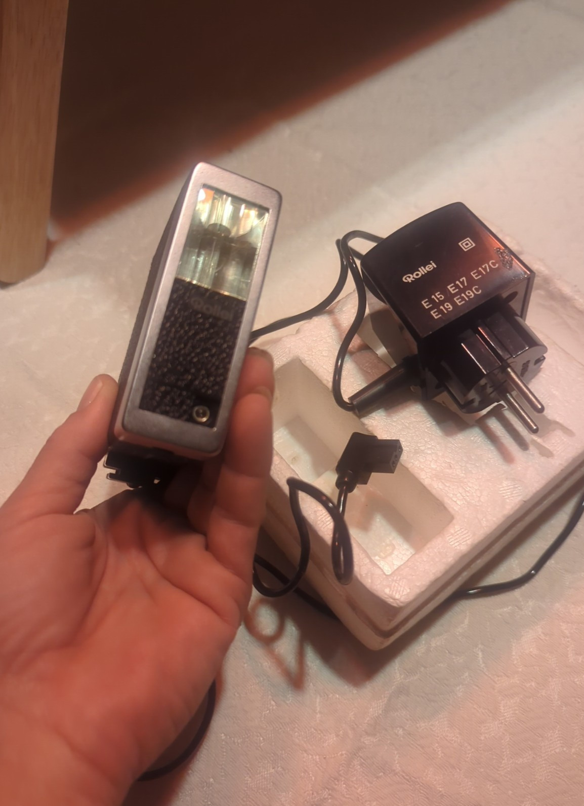 Vintage Rollei E19C Electronic Flash Unit with Charger & Sync Cable