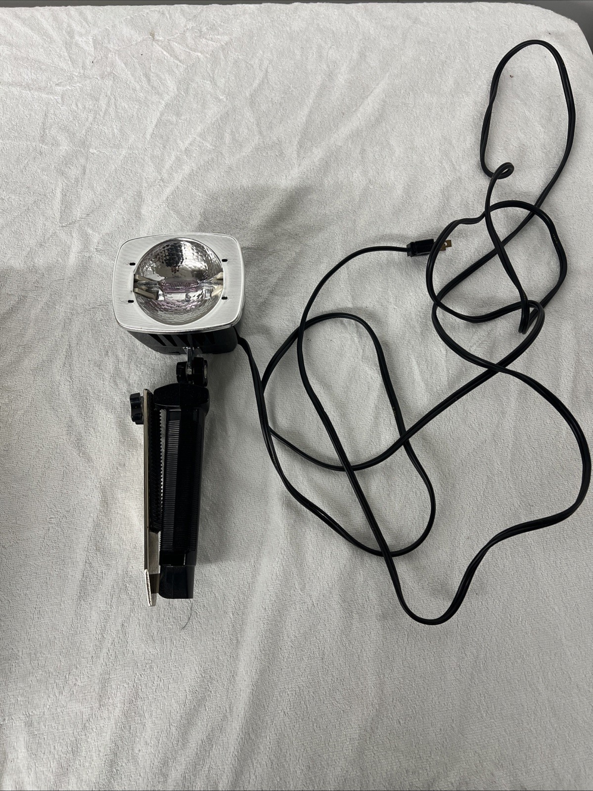 Sylvania Sun Gun II Movie Light Vintage 1960s Lightning SG-55