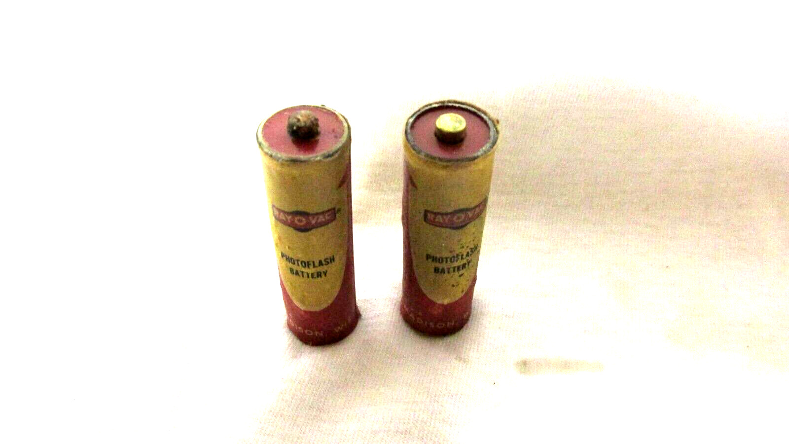 RAYOVAC PHOTOFLASH AA BATTERIES PAPER COVERED