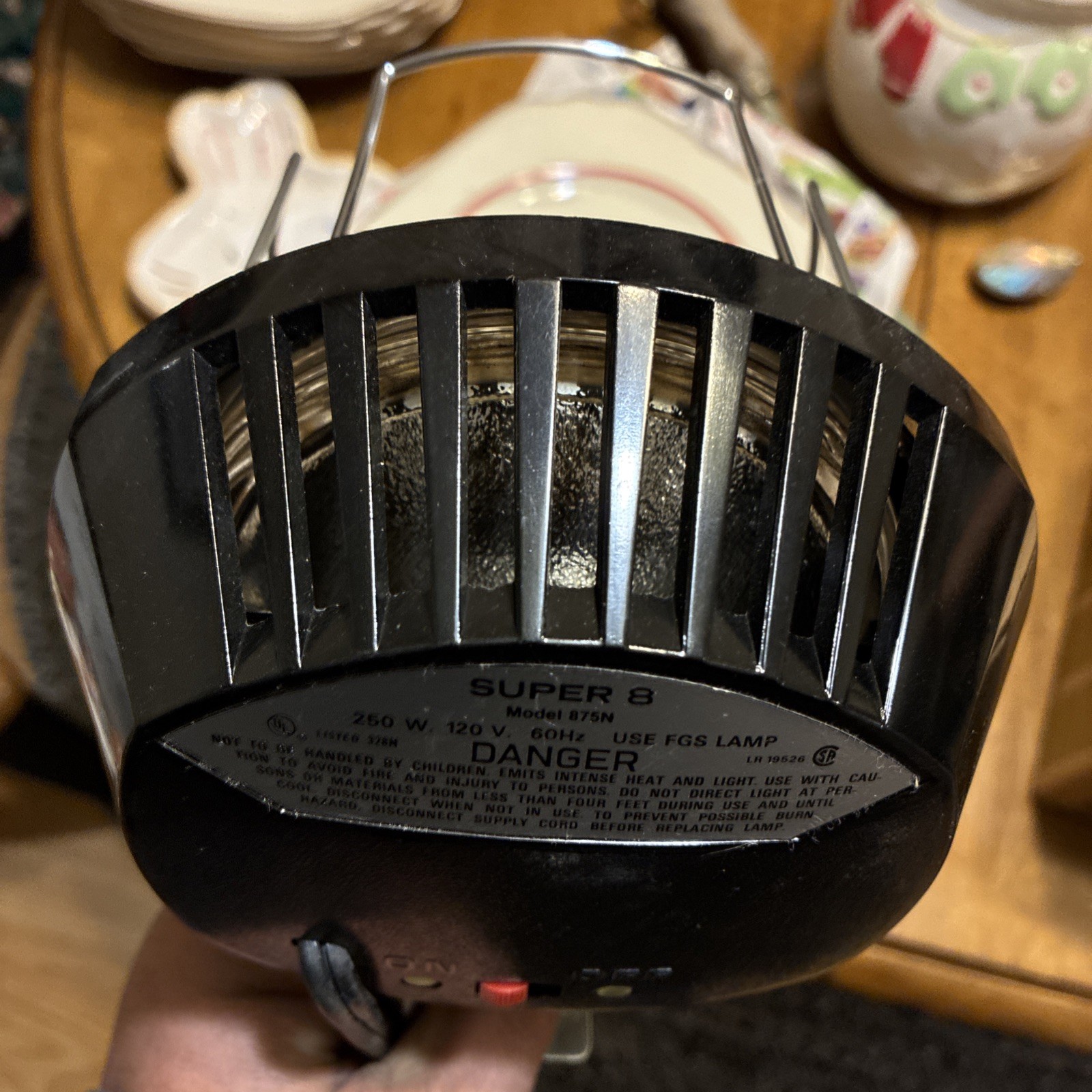 VINTAGE KENCO SUPER 8 SEALED BEAM MOVIE LIGHT MODEL 875-N UNIVERSAL TOP MOUNT