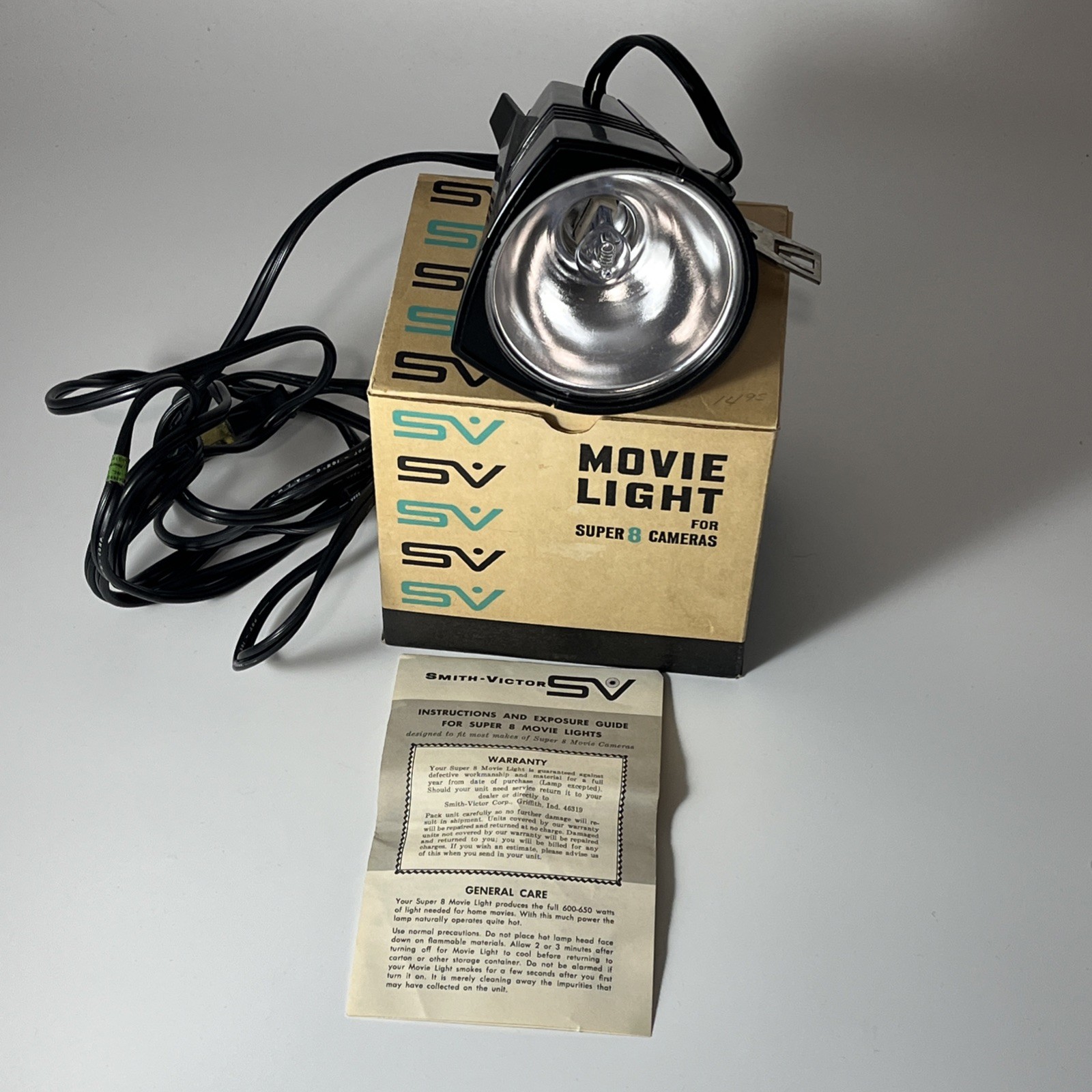 Smith-Victor Movie Light Model Q1U for Super 8 Cameras in Box Working 650 Watt