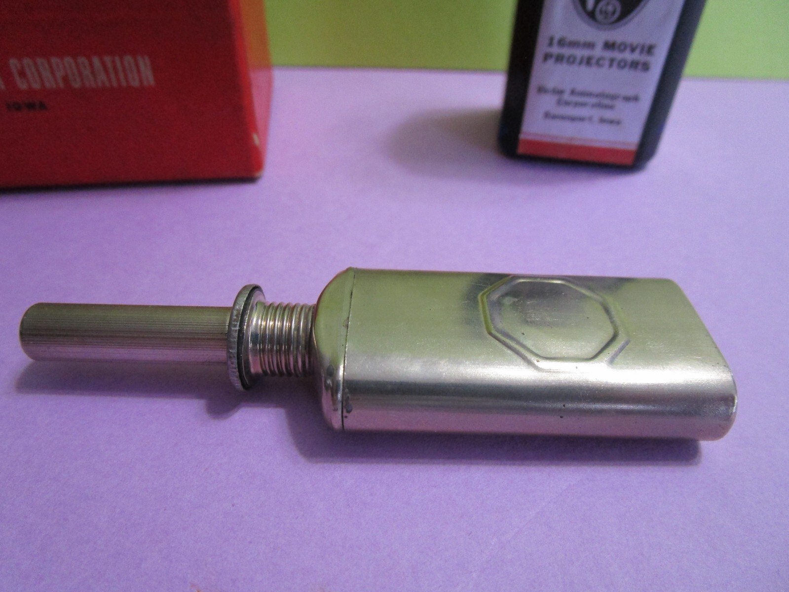 VTG VICTOR 16 MM MOVIE PROJECTOR LUBRICATING OIL KIT. THUMB PUMP OILER