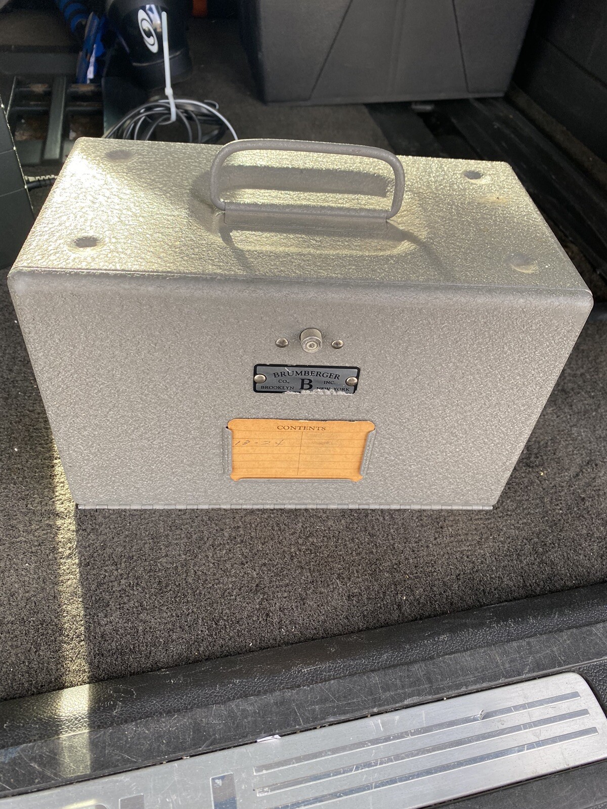 Brumberger Carrying Case 8mm Film, Holds 12 7″ Reels Empty no reels GREAT COND