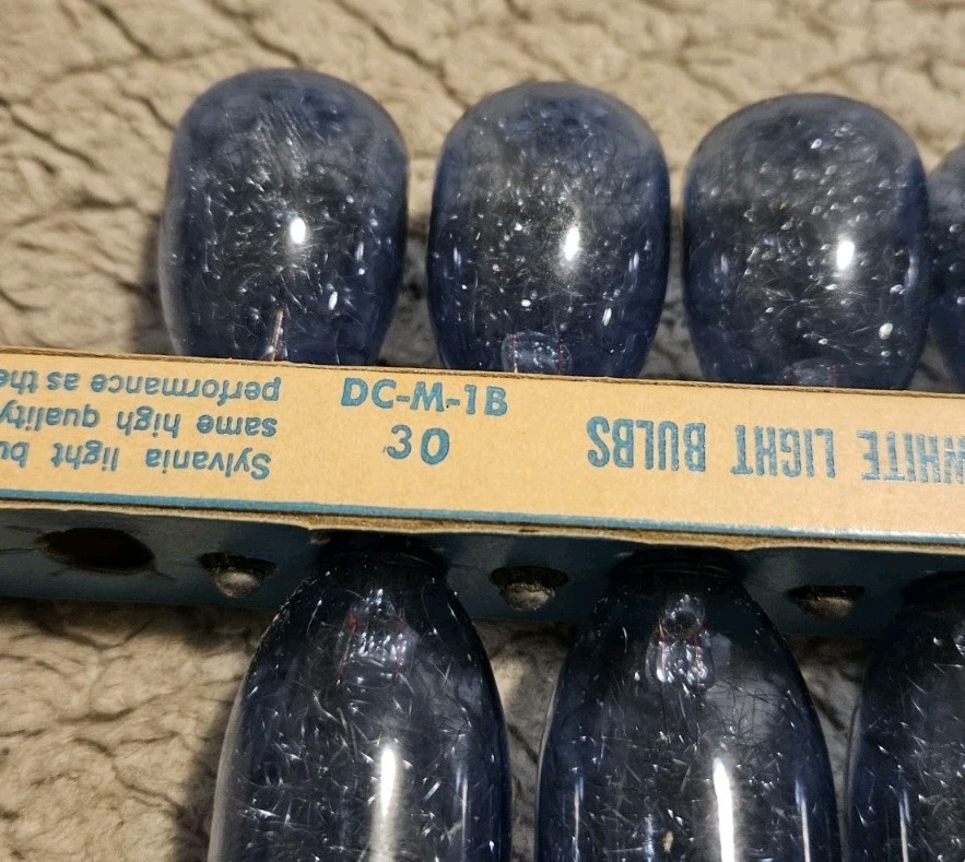 Sylvania Blue Dot Flashbulbs M3B 8 Bulbs