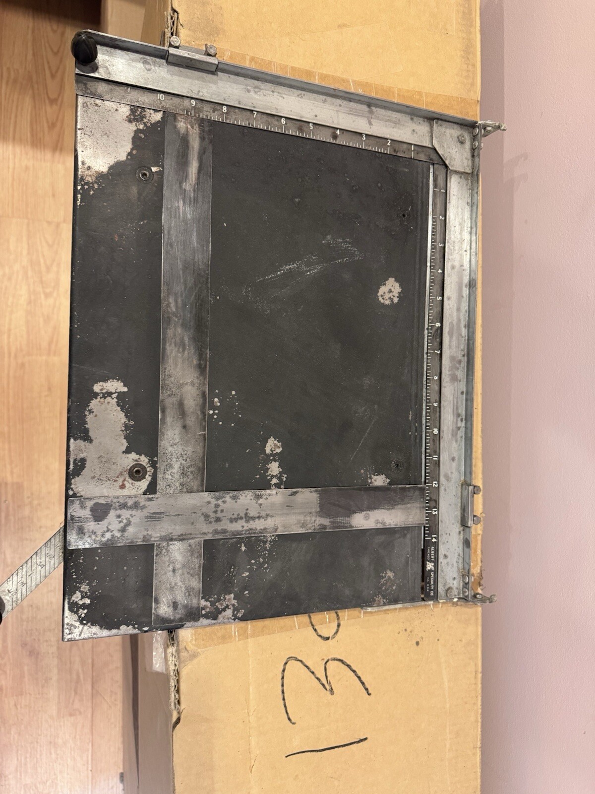 VINTAGE ALBERT SPECIALTY CO~PHOTOGRAPY, 11″X14″, ENLARGING EASEL~DARKROOM.