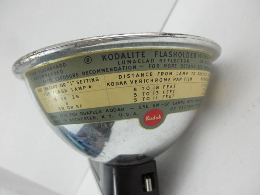 VTG Kodaklite Flasholder Brown Bakelite Lumaclad Reflect Camera Cable Clean