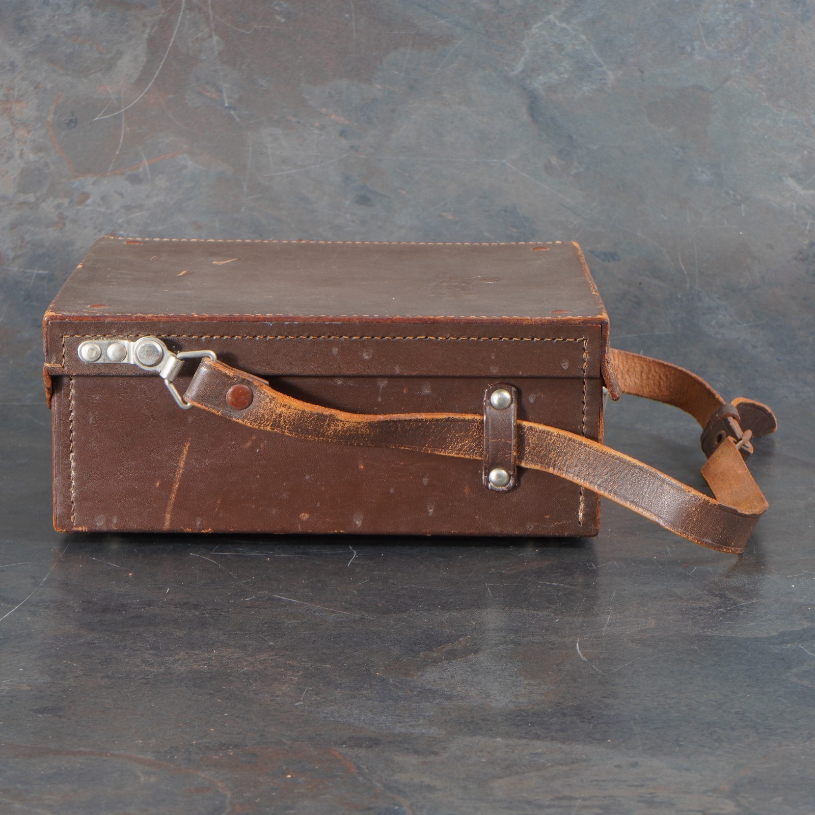 :Leica Original Brown Leather System/Outfit Case for Screw Mount Cameras (Read)