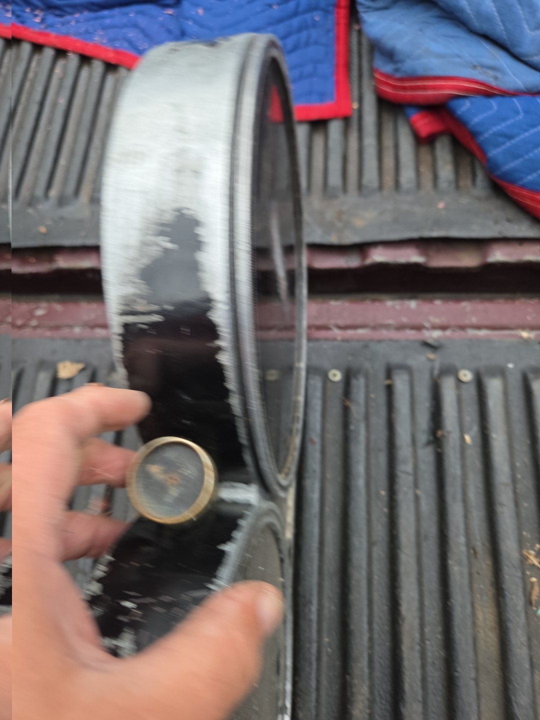 LARGE ALUMINUM MOVIE PROJECTOR REWIND REEL CARTRIDGE SEE PHOTO DESCRIPTION