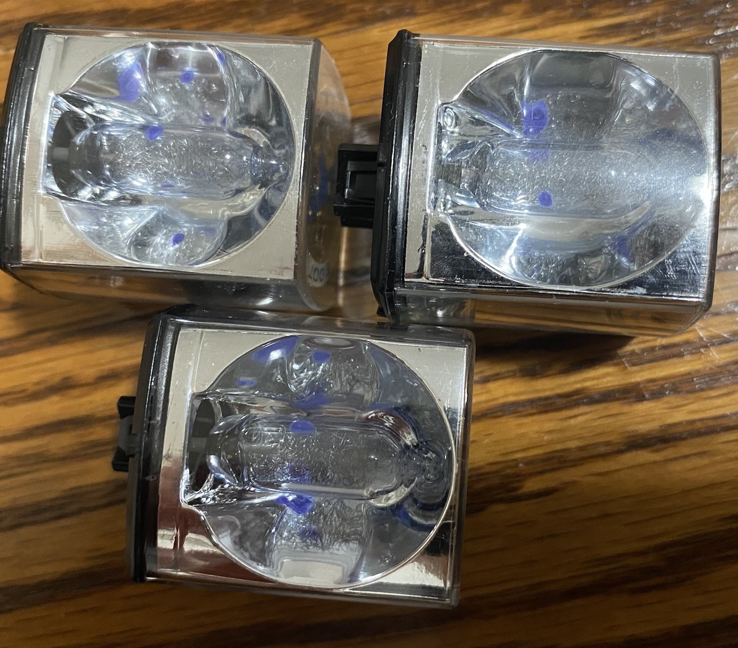 Sylvania Blue Dot Magic Cube Set of 2 *UNKNOWN CONDITION *FOR PARTS