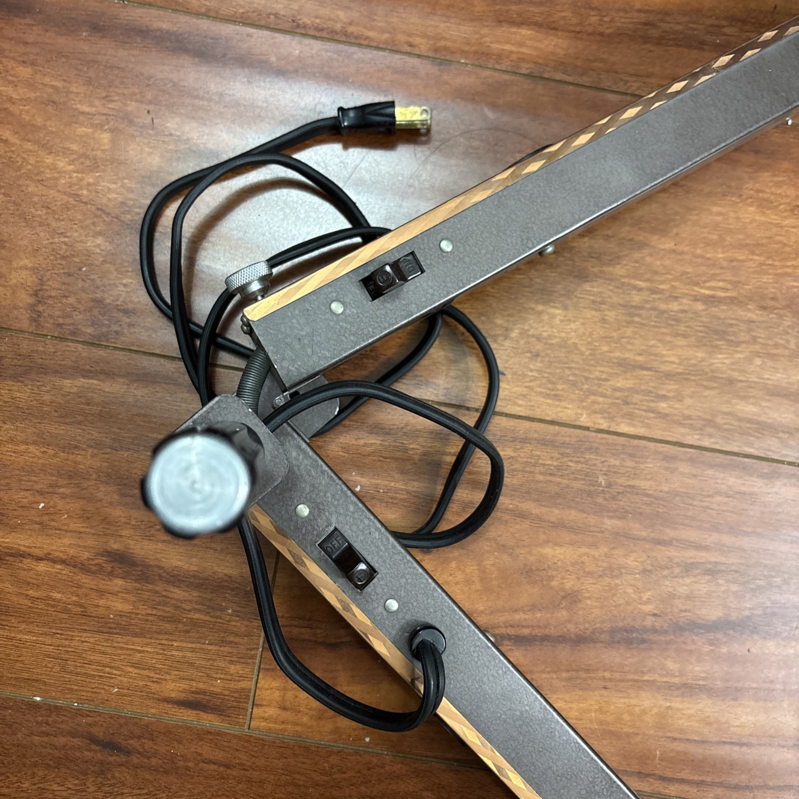 Vintage Harwood Folding Movie Light Bar 4 Light Works