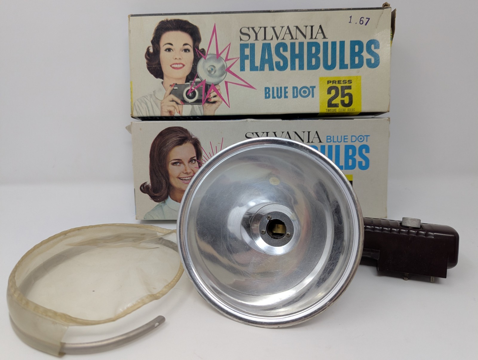 Kodak Kodalite Flash Holder + Sylvania Blue Dot 25 Flashbulbs Lot