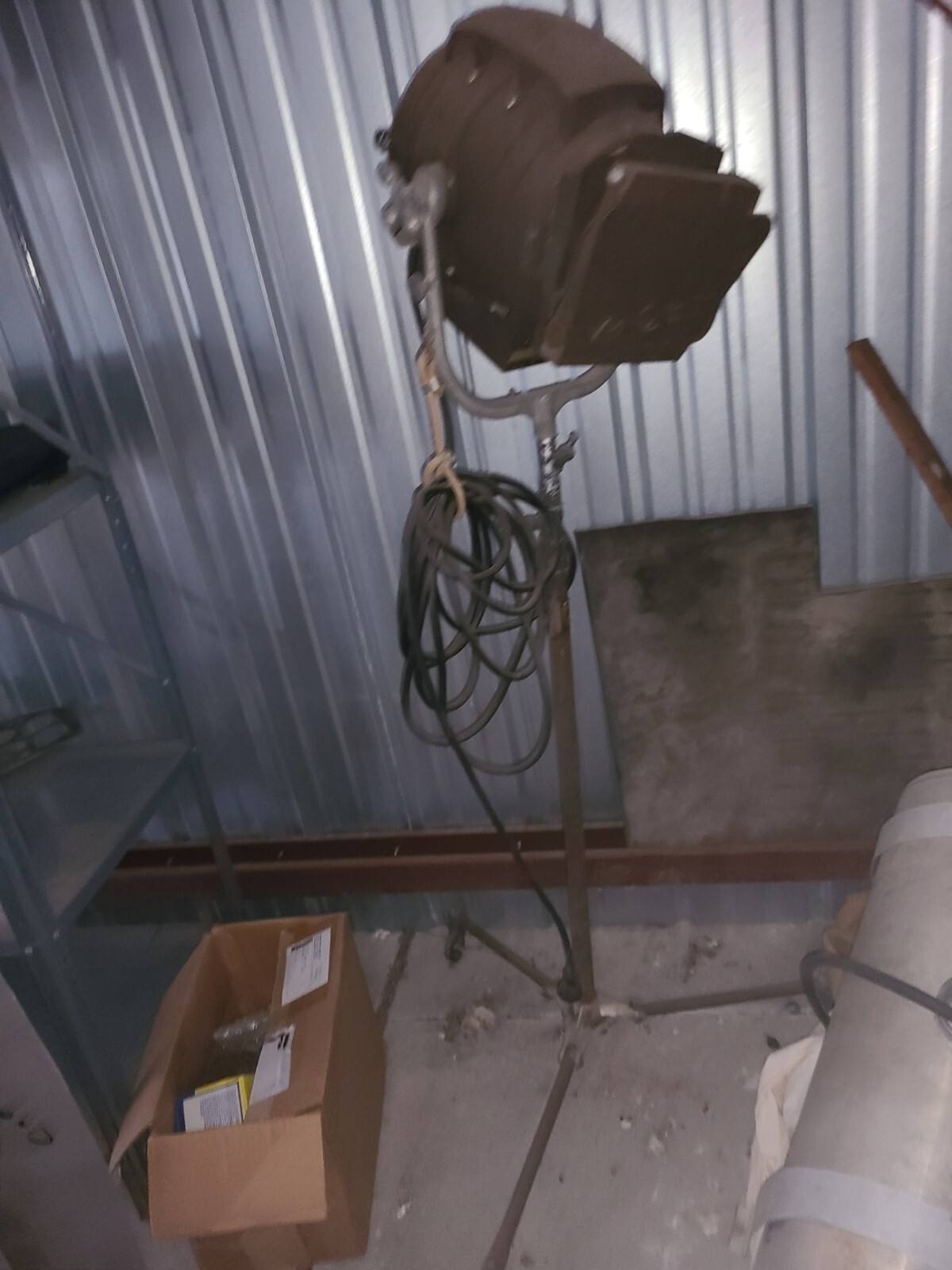 Old Hollywood Movie Studio Light – Bardwell & McAlister, Inc. FREE LOCAL PICKUP