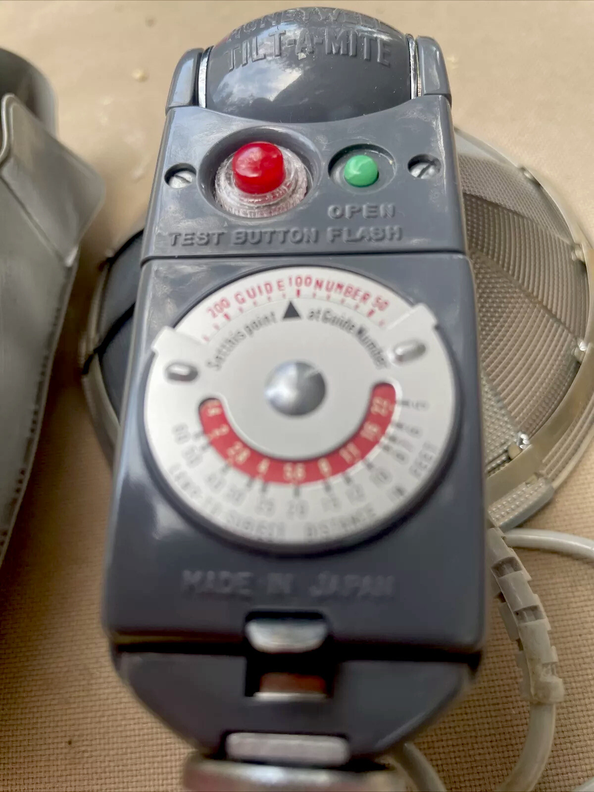 Tilt-A-Mite Honeywell Vintage Folding Fan Camera Flash With Case, NICE++