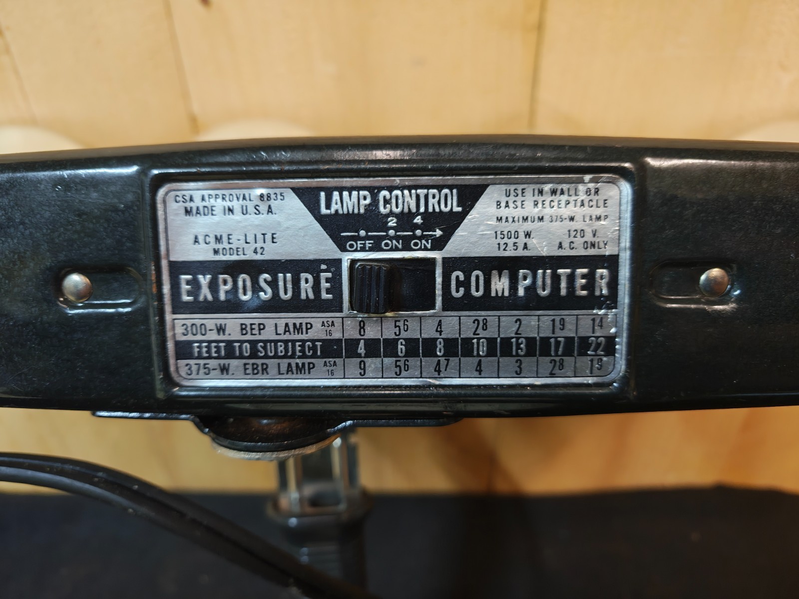 Collectible MCM Era ACME w 4 Original Amplex bulbs Mov-E-Lite Studio Light Case