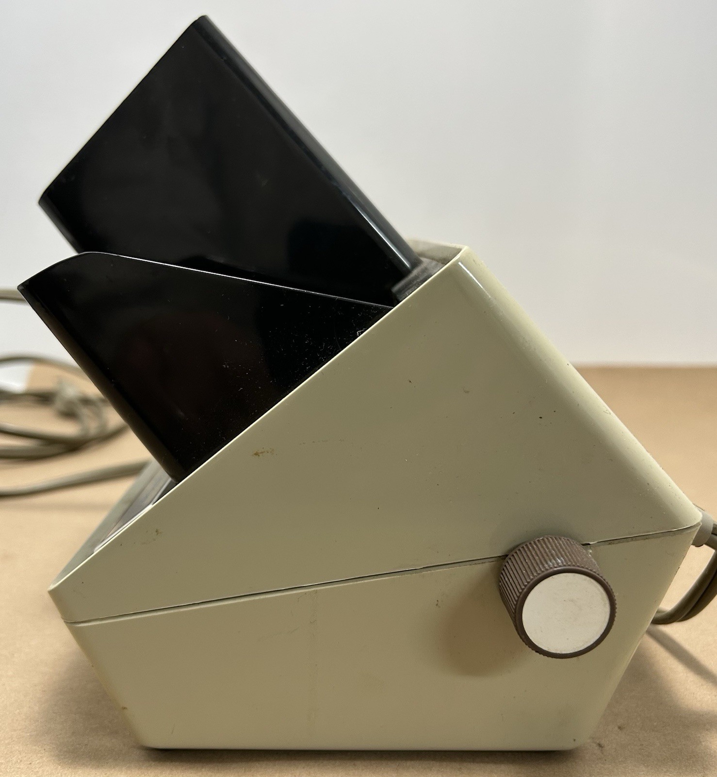 VINTAGE ARGUS 693 ELECTROMATIC SLIDE SORTER VIEWER