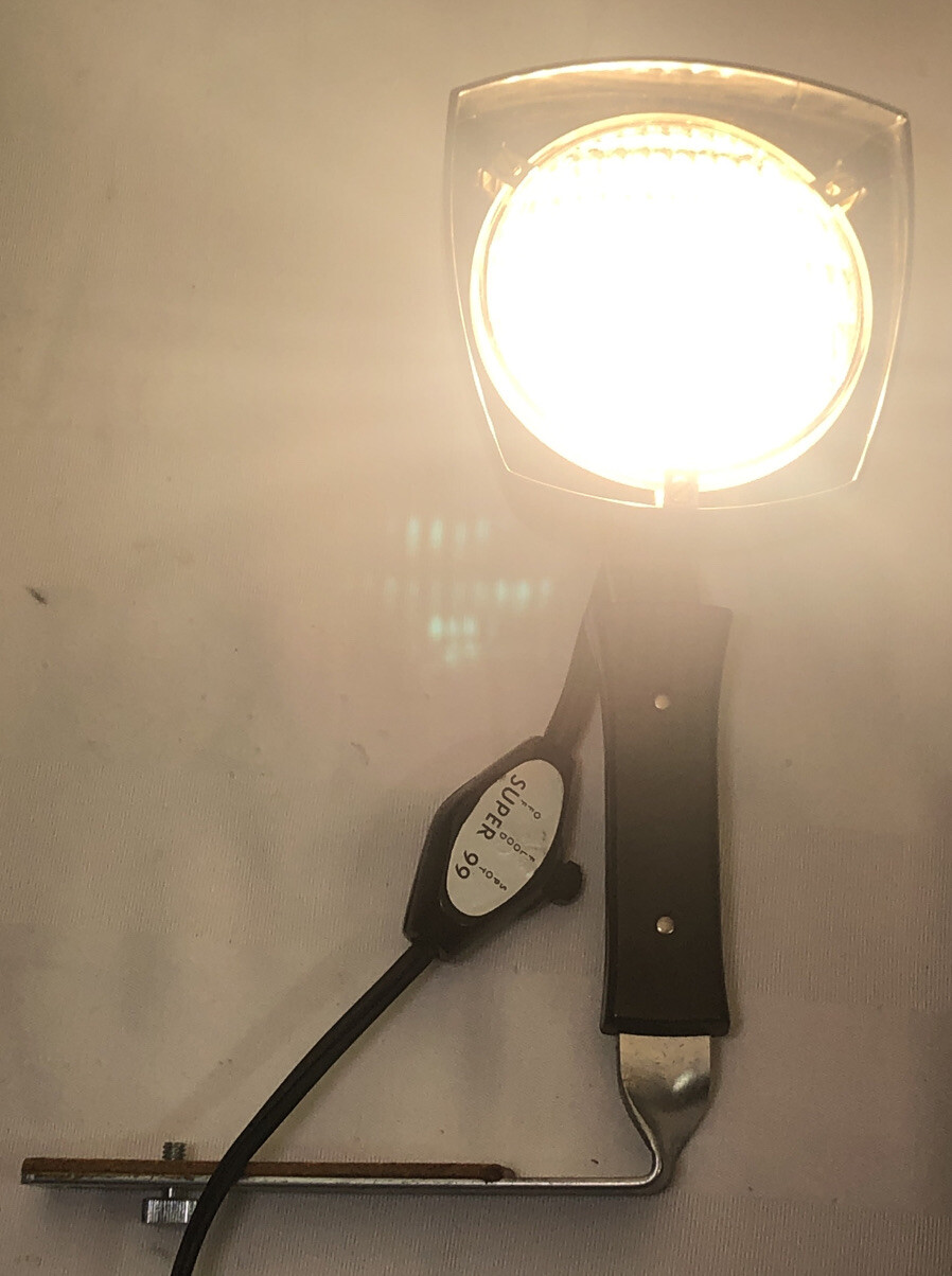 1960s GENERAL ELECTRIC SUPER 99 MOVIE LIGHT fits all cameras DOUBLE BEAM – 650w