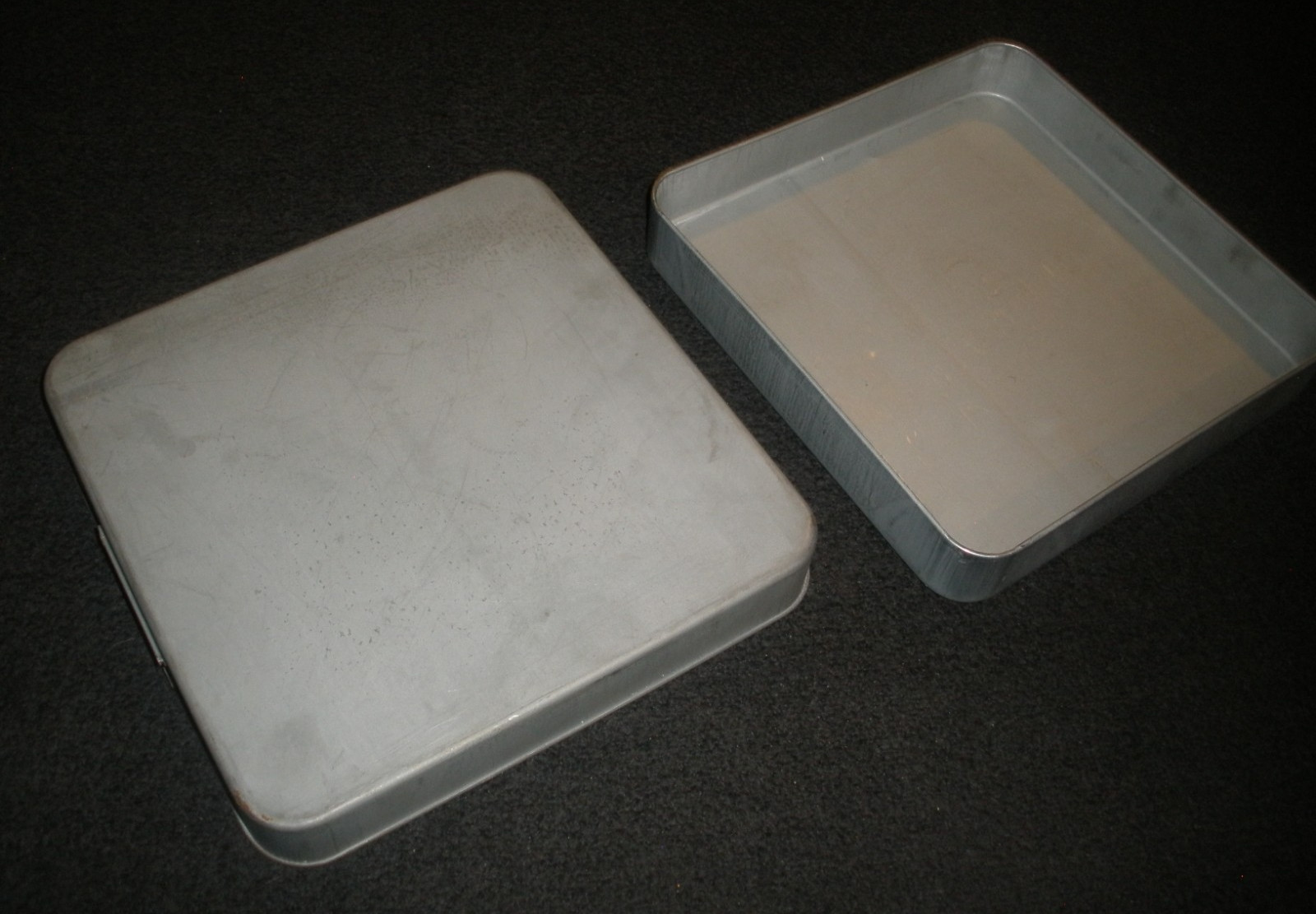DIST. BY HOLLYWOOD FILM CO. Cinema Movie Reel Film 11 Inch Metal Container