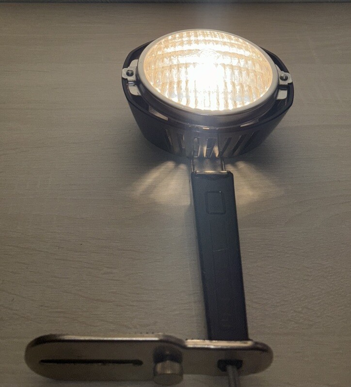 VINTAGE ACME LITE MOVIE CAMERA LIGHT