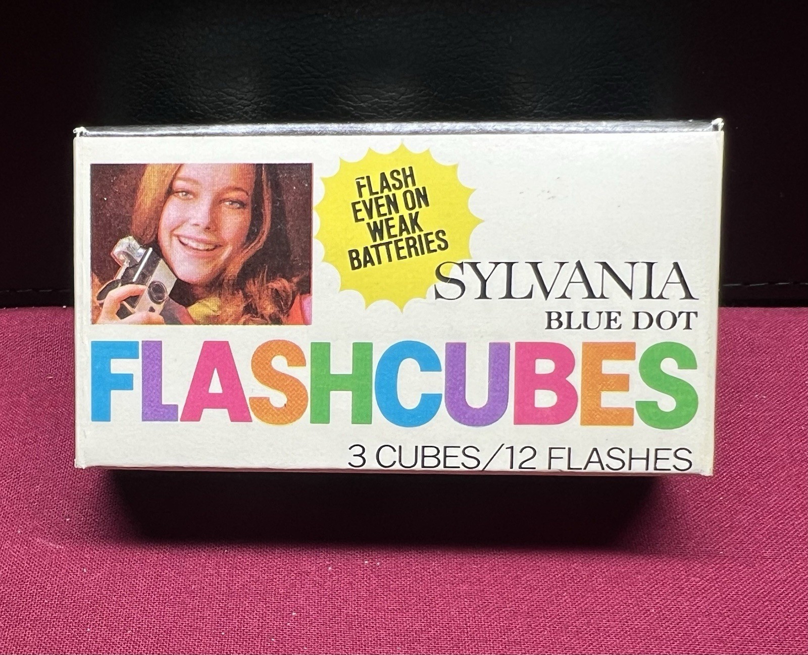 Vintage Camera Flashbulbs Sylvania Flashcubes 3 Cubes/12 Flashes