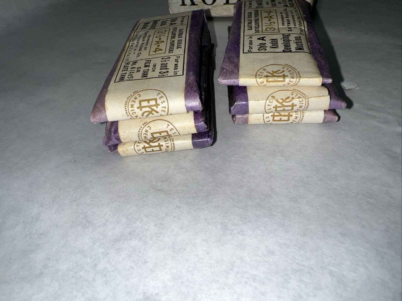 Vintage EASTMAN KODAK Developing Powder Box w/ Powders 21/2″- 3-1/2″ A-4