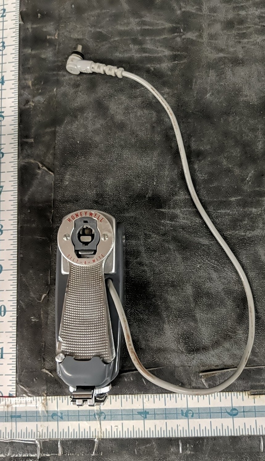 Honeywell Heiland Tilt-A-Mite Camera Flash Unit Vintage 1950s Japan Parts Only.