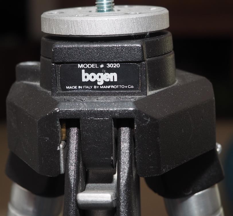 Bogen Manfrotto Heavy Duty 3020 Tripod Legs [SL] 2 photos