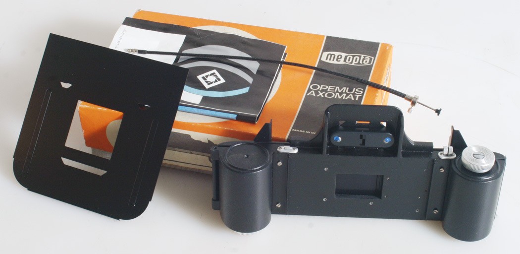 MEOPTA REPRODUCTION EQUIPMENT FOR 35MM WITH MANUAL/CABLE RELEASE IN BOX