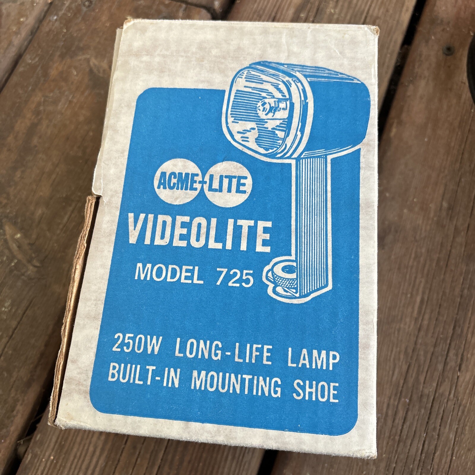 Acme-Lite Videolite Vintage movie light Model 725 250 Watt Lamp- w Mounting Shoe