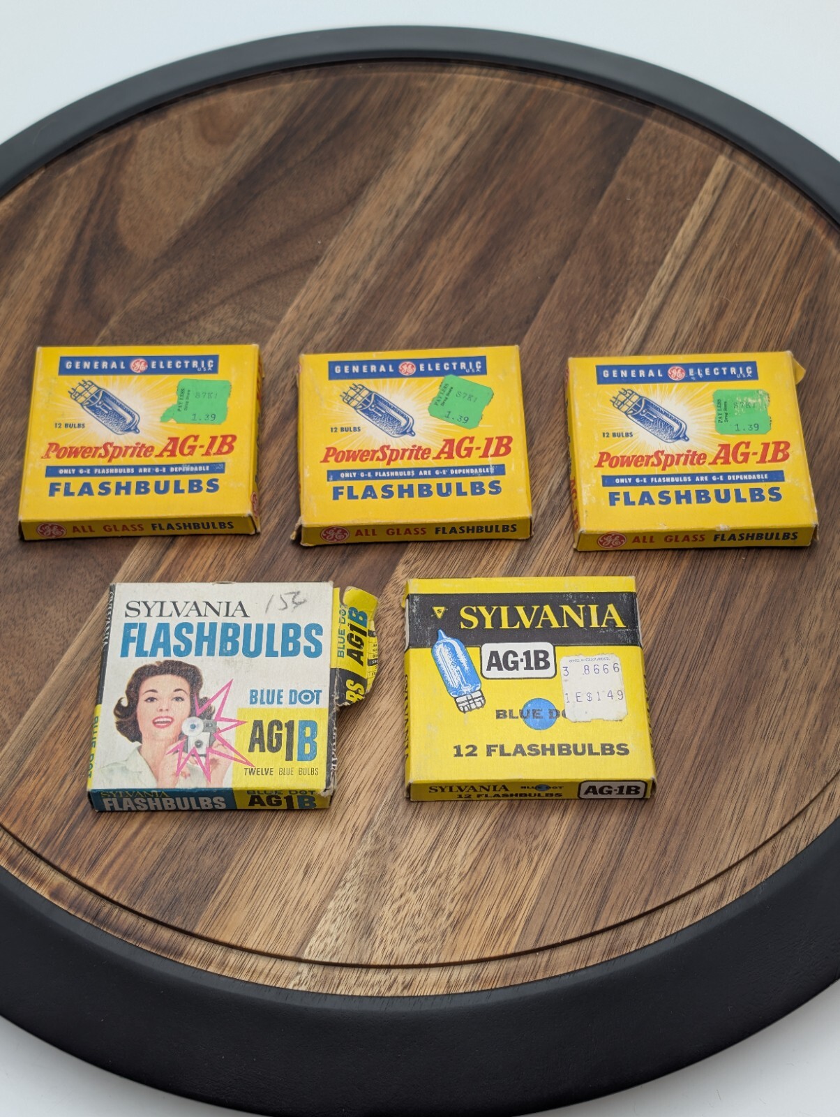 Vintage AG-1B AG 1B Flash Bulbs GE and Sylvania Mixed Lot 46 Total Bulbs