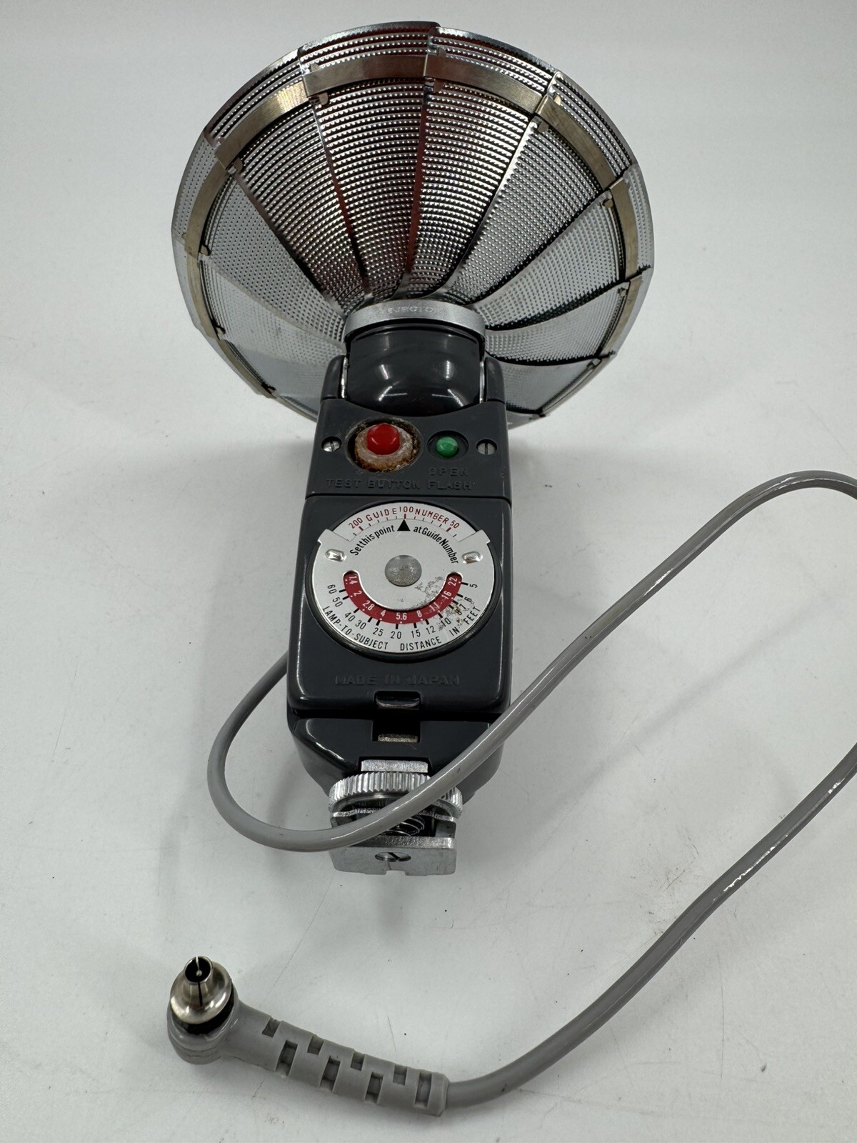 Honeywell Vintage Tilt-A-Mite Camera Flash Gun Collapsible Fan with Bulbs
