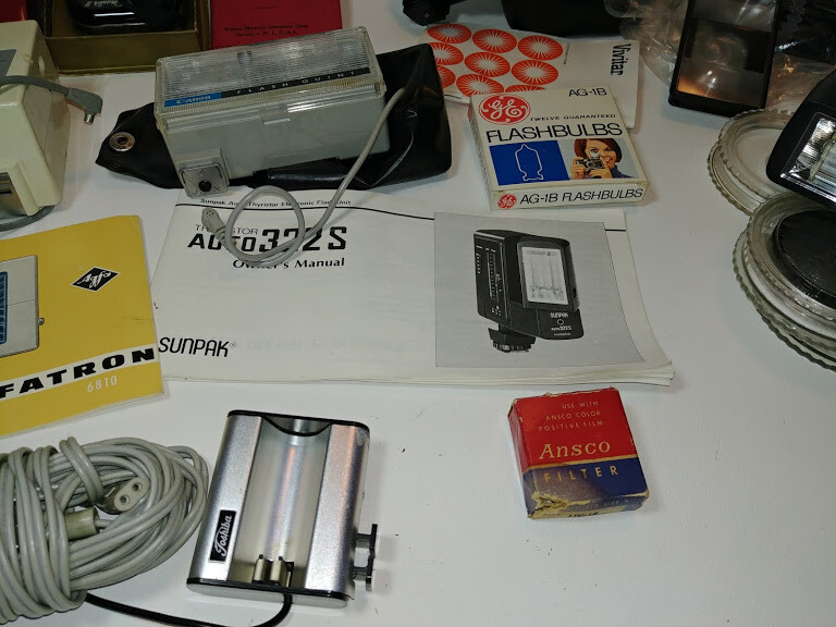 Canon Vivitar Agfatron 35mm SLR Film Camera Accessory Flash Lot & More Vintage