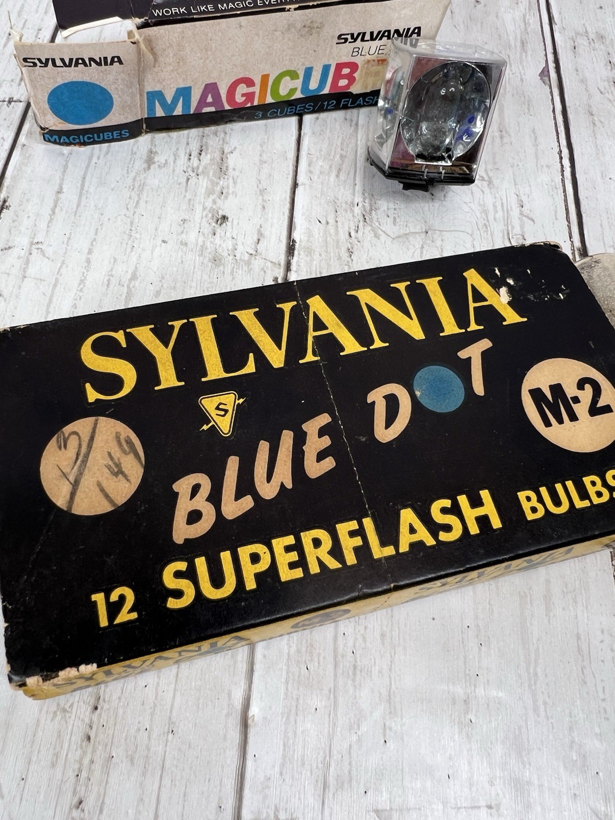 12 Sylvania Blue Dot bulbs 3 Magicube Bulbs Lot Photo Untested Vintage