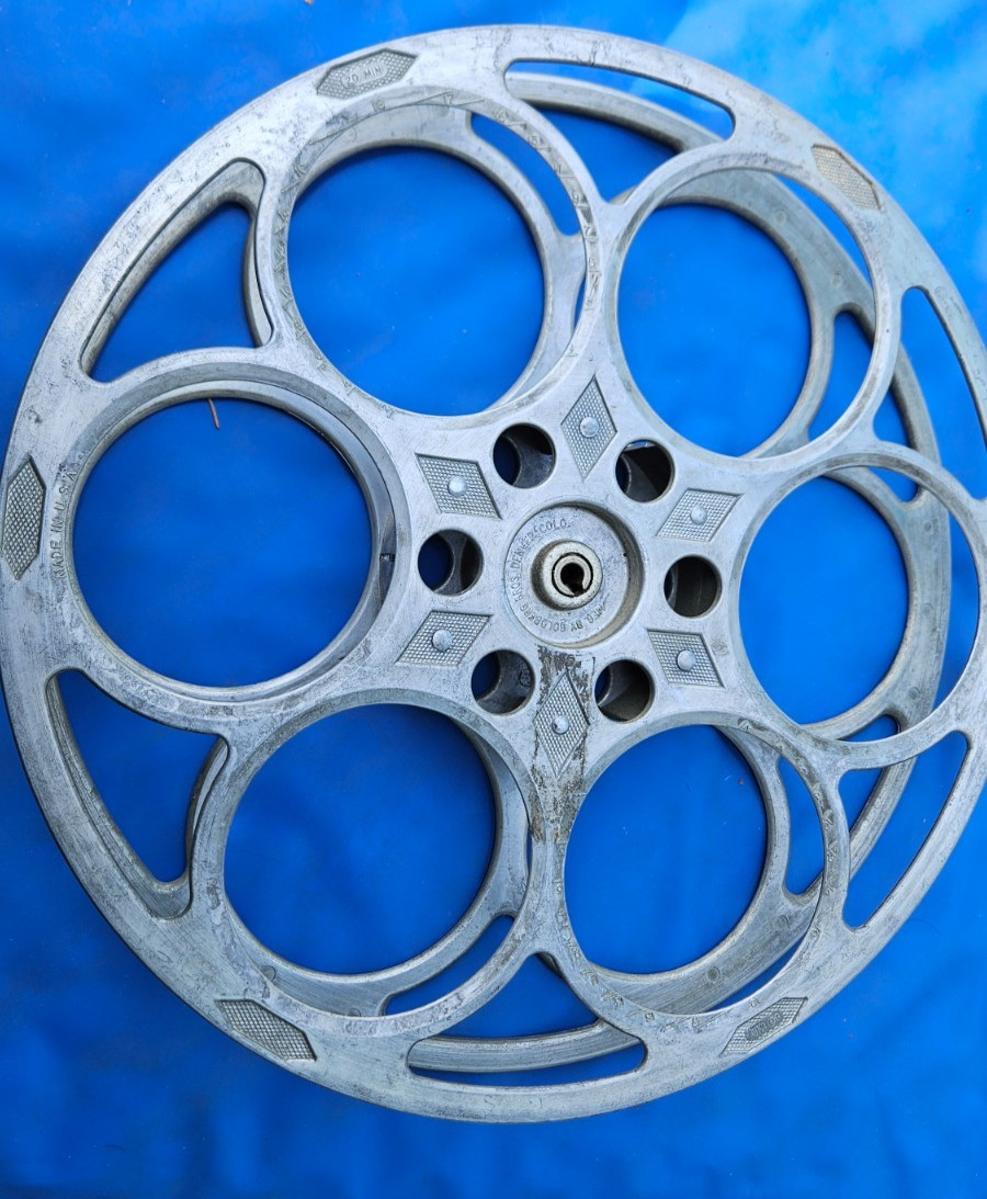 Vintage Goldberg Bros 15″ 35mm Cast Aluminum Movie Film 6 Hole Reel