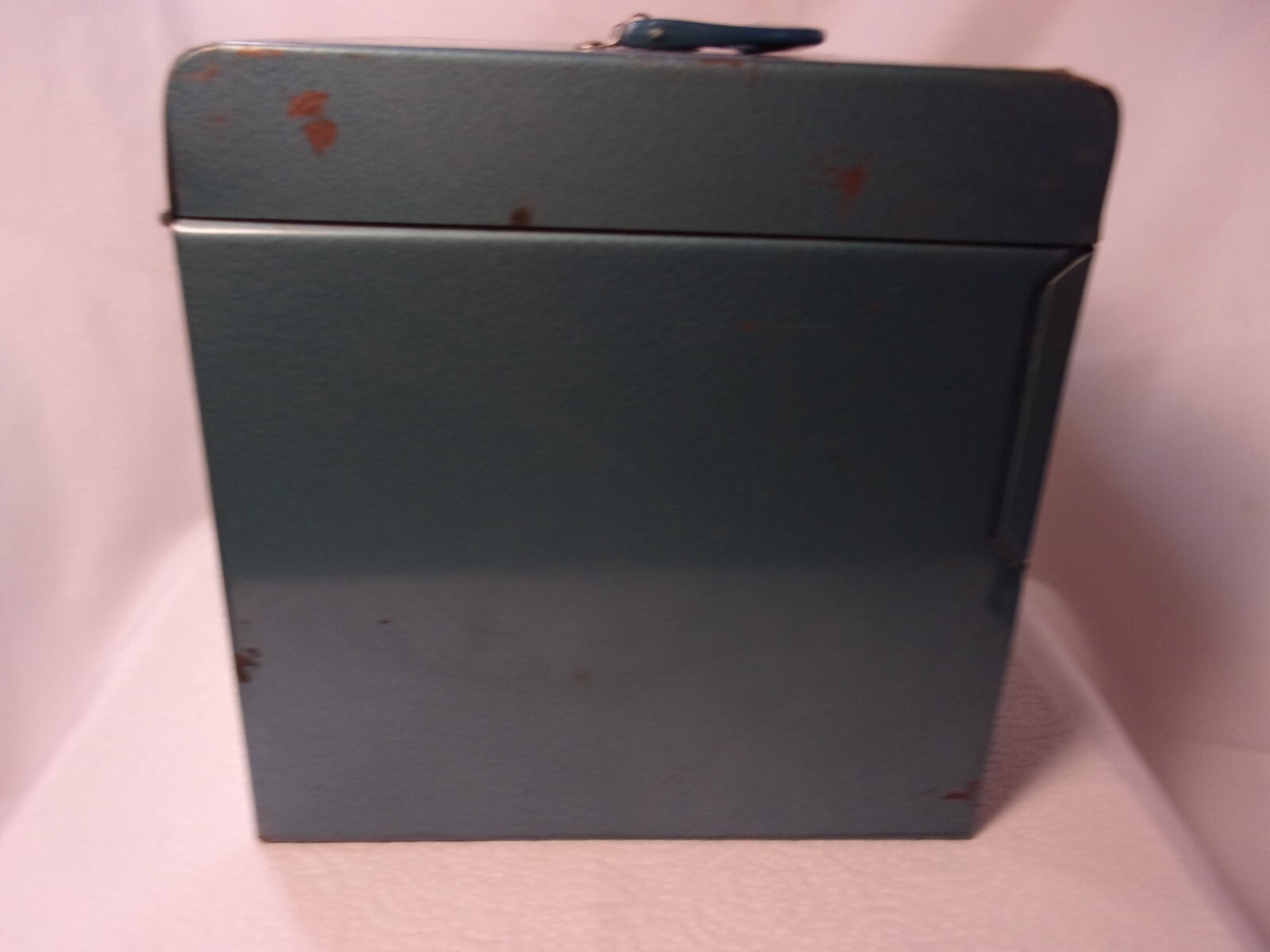 Vintage Logan Deluxe 12 Slot 8mm Movie Film Case/Chest, Metal