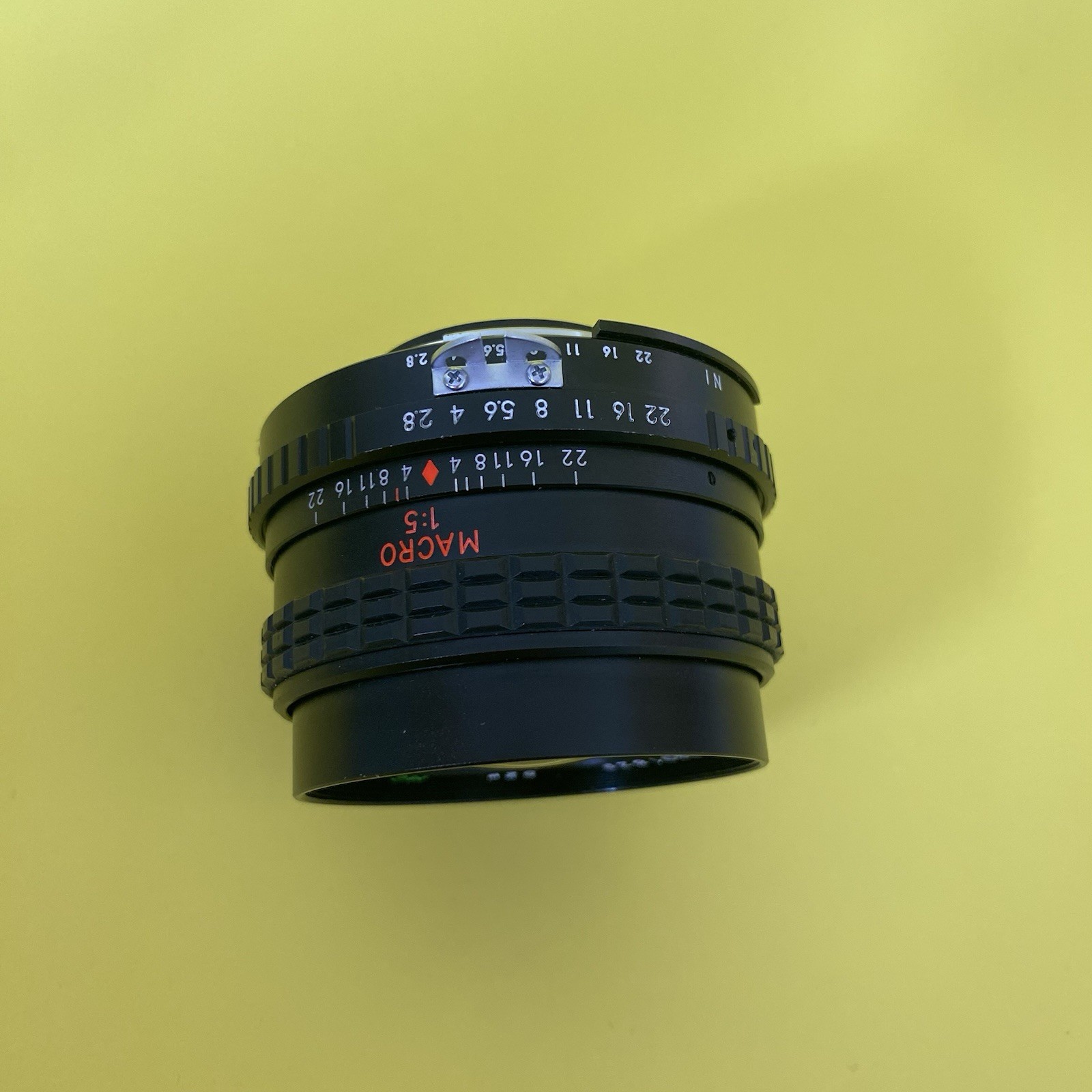 Starblitz 28mm f2.8 Wide Angle Lens – for Nikon F Mount