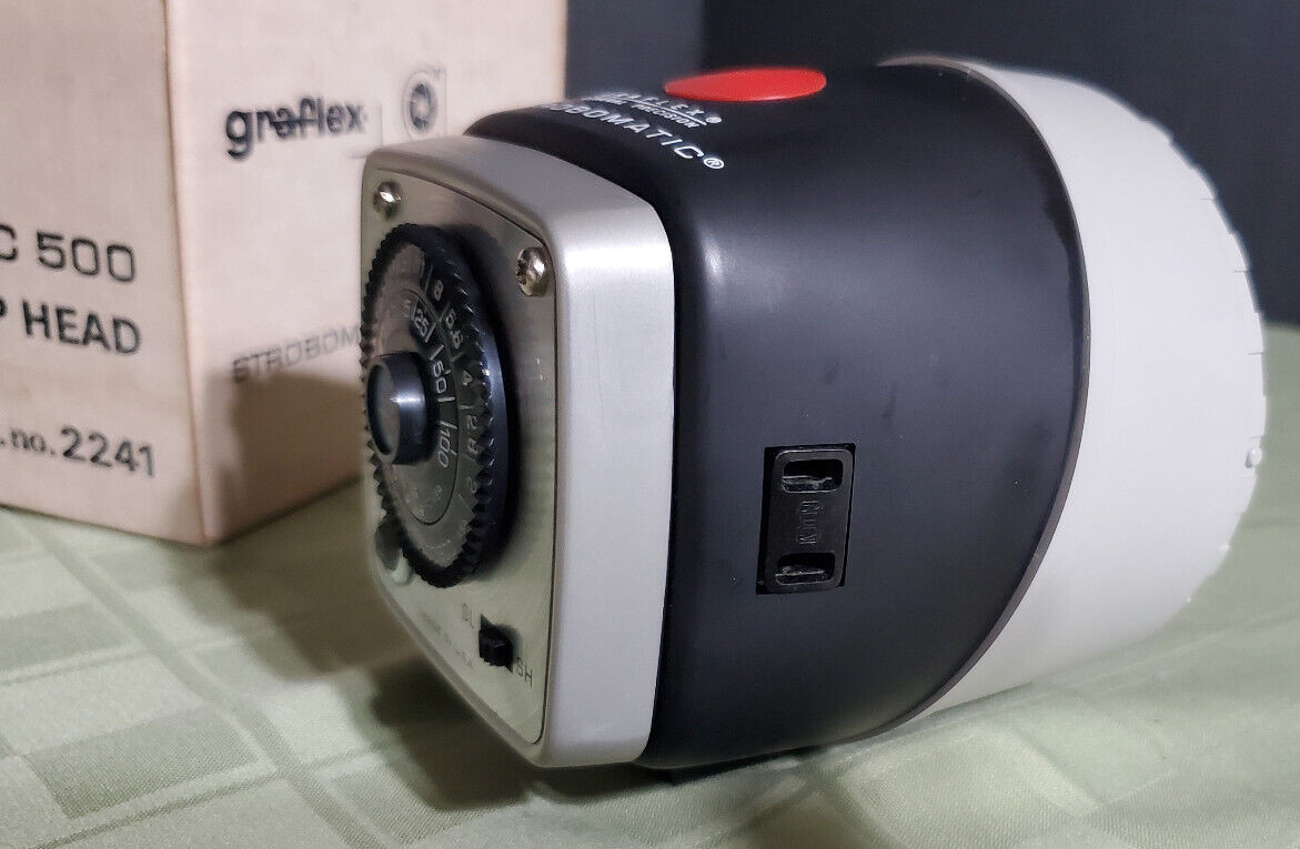 Graflex Strobomatic 500 Lamp Head – Vintage – cat. # 2241 with original box