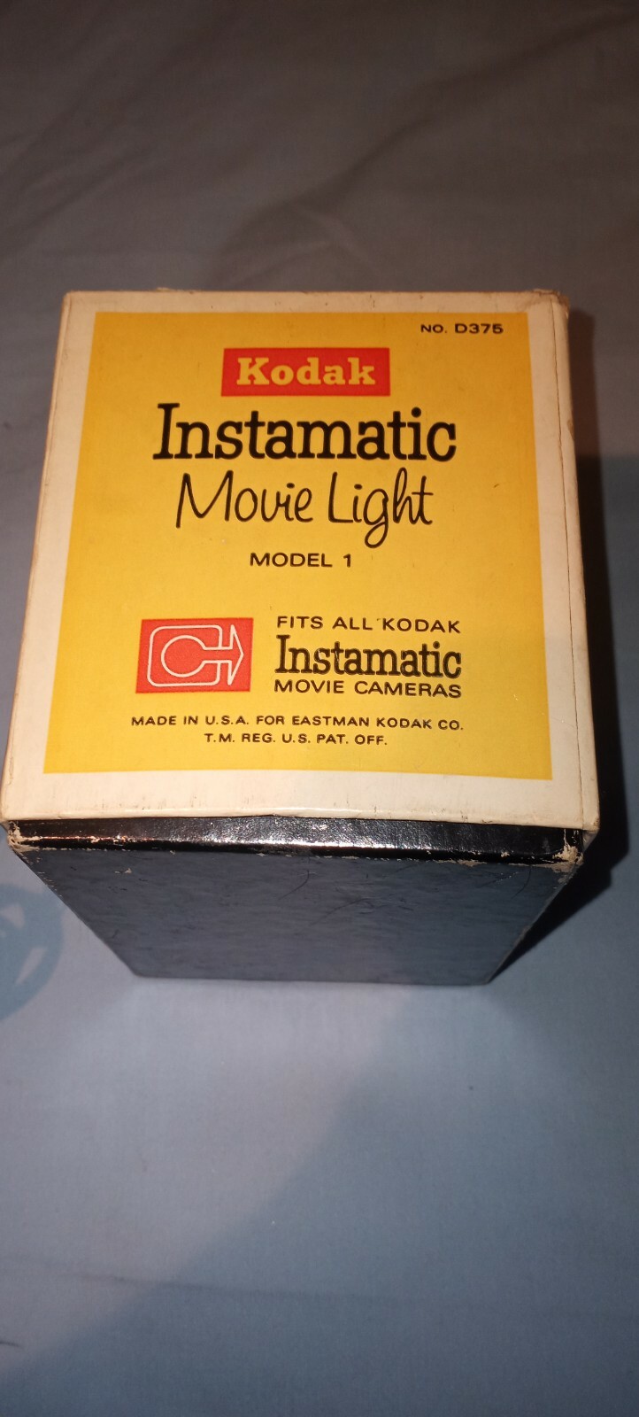 KODAK INSTAMATIC MOVIE LIGHT MODEL 1, NO. D375, MADE IN U.S.A., IN ORIGINAL BOX