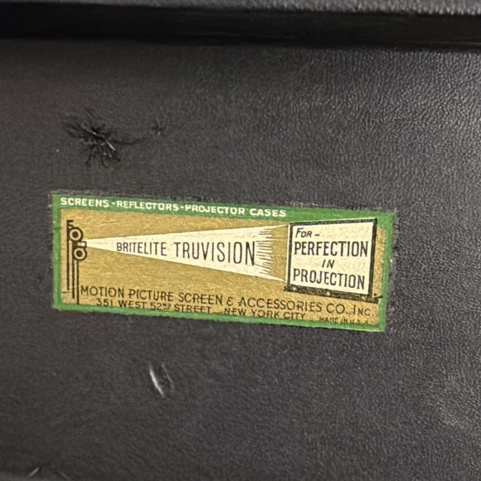 Beautiful Vintage Projection Screen BRITELITE TRUVISION Mfg. By Motion Picture