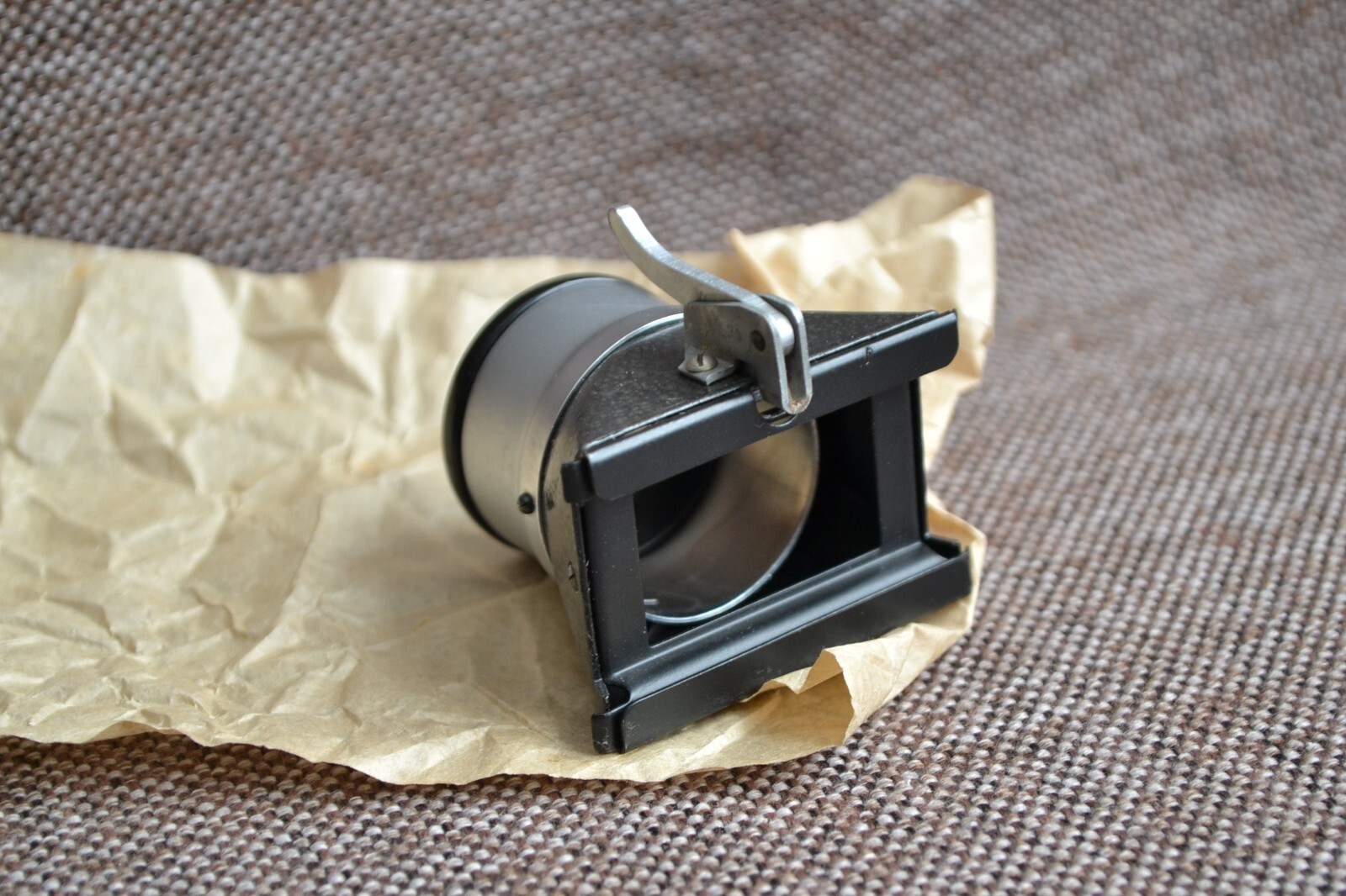Vintage iron Magnifying Loupe L-5 For Viewing Film Frames USSR