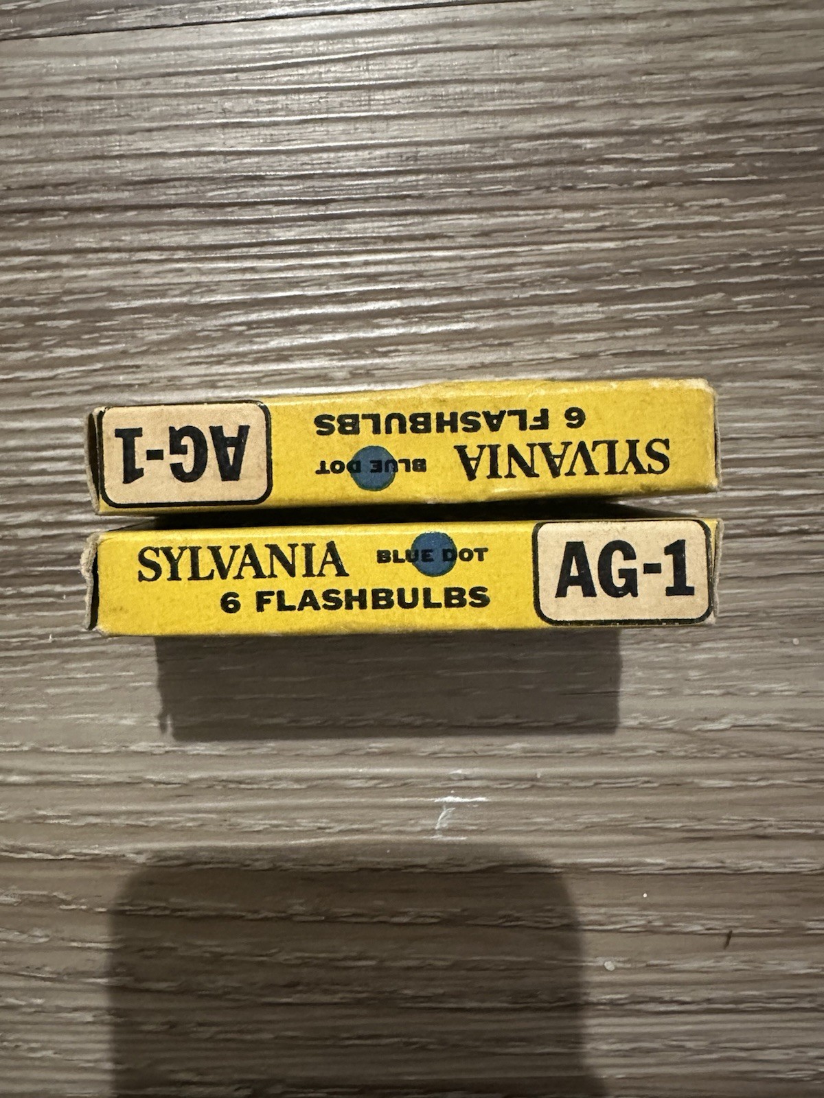 Vintage Sylvania Flashbulbs – Blue Dot – AG1 – 11 bulbs