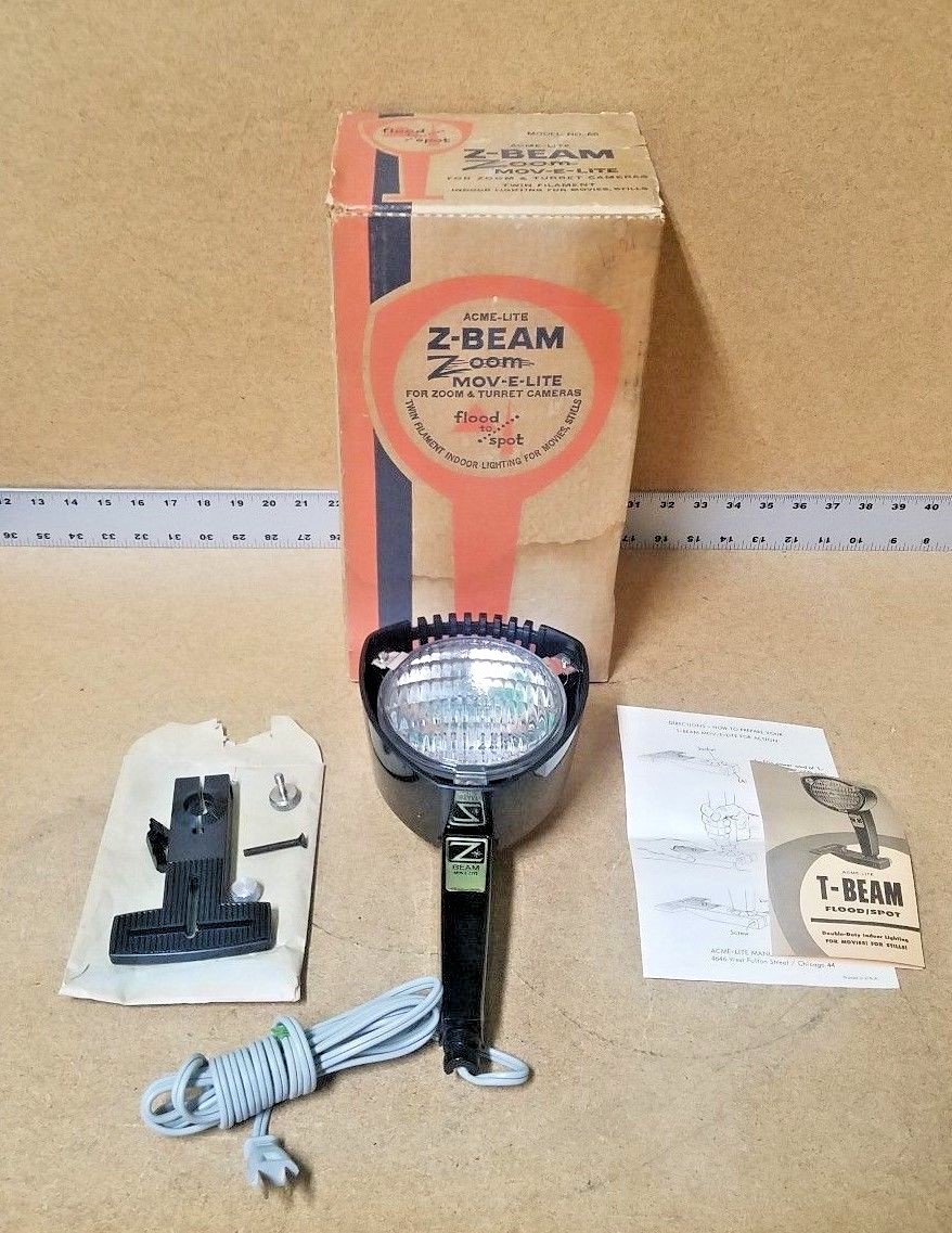 VINTAGE ACME-LITE Z-BEAM MODEL 66 MOV-E-LITE TWIN FILAMENT W/ ORIGINAL BOX 650W