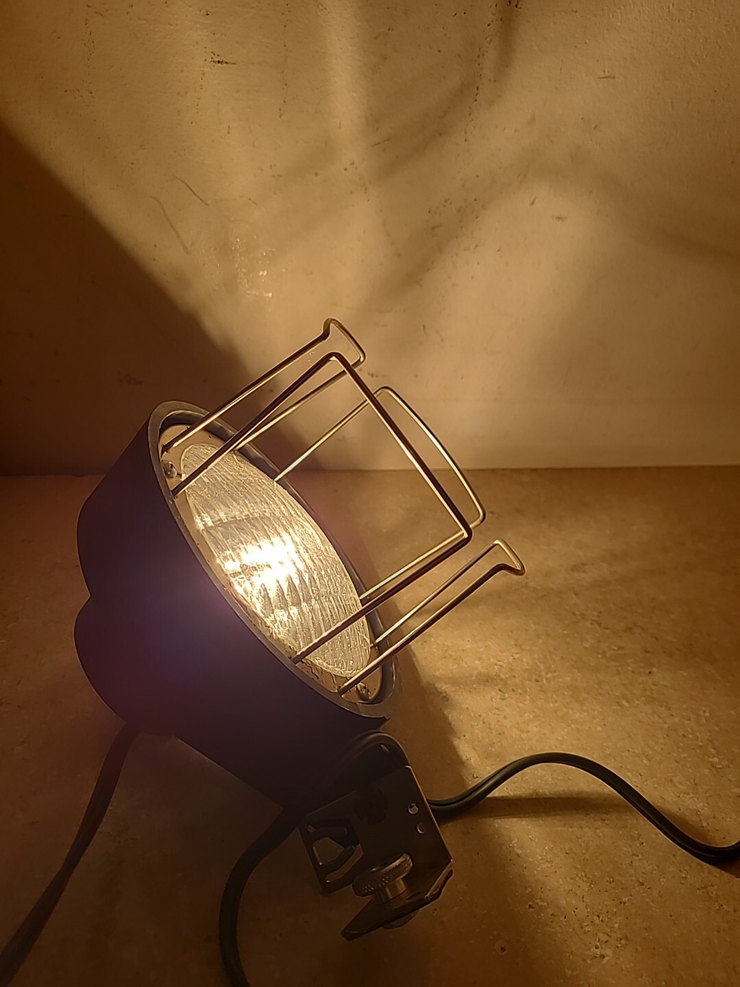 Vintage Harwood No. XR250 Sealed Beam Camera Light For Use With ASA 40&160 WORKS