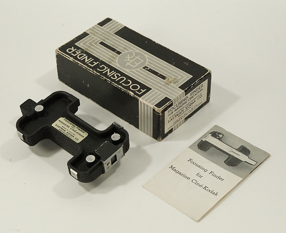 KODAK FOCUSING FINDER FOR MAGAZINE CINE-KODAK + MANUAL, BOXED/219538