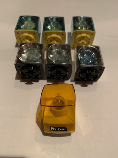 Reduced…Vintage FLASH CUBES assortment