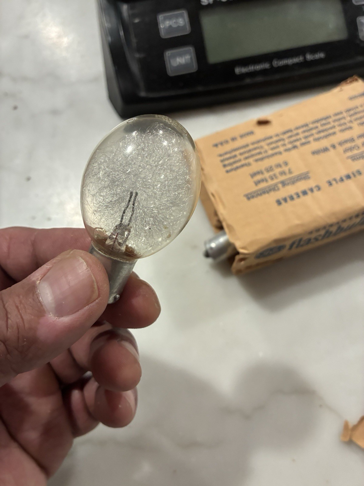 Vintage GE GENERAL ELECTRIC 5B Blue Camera Flashbulbs 12 Bulbs