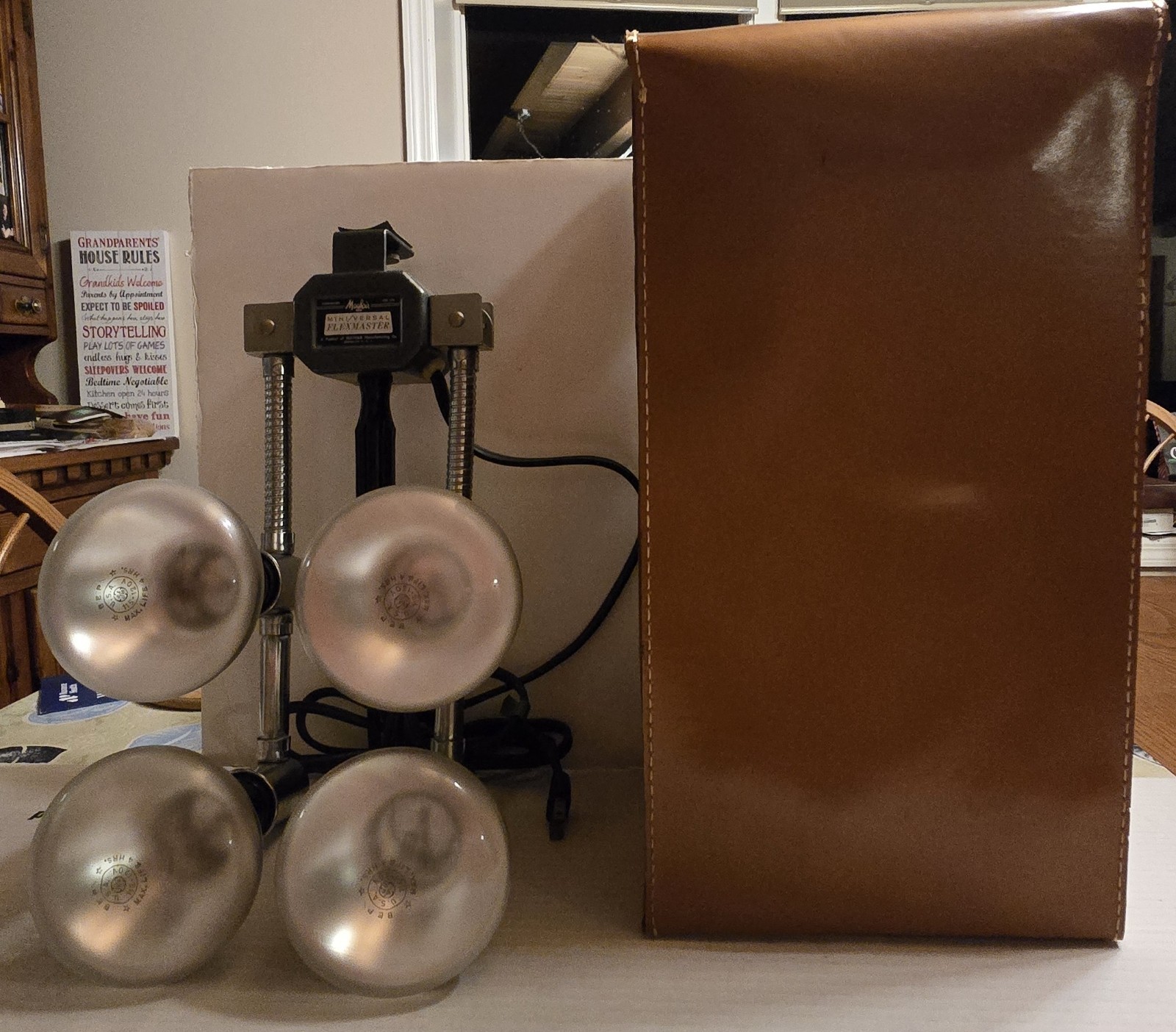 Vintage Mayfair Mini/Versal Flexmaster 4 Light Holder With Mayfair Carry Case