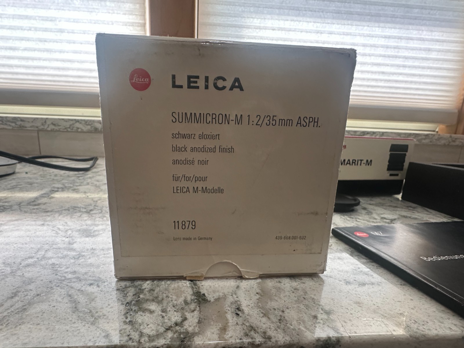 Original Leica boxes: Two lense boxes,One camera body box. See details in photos