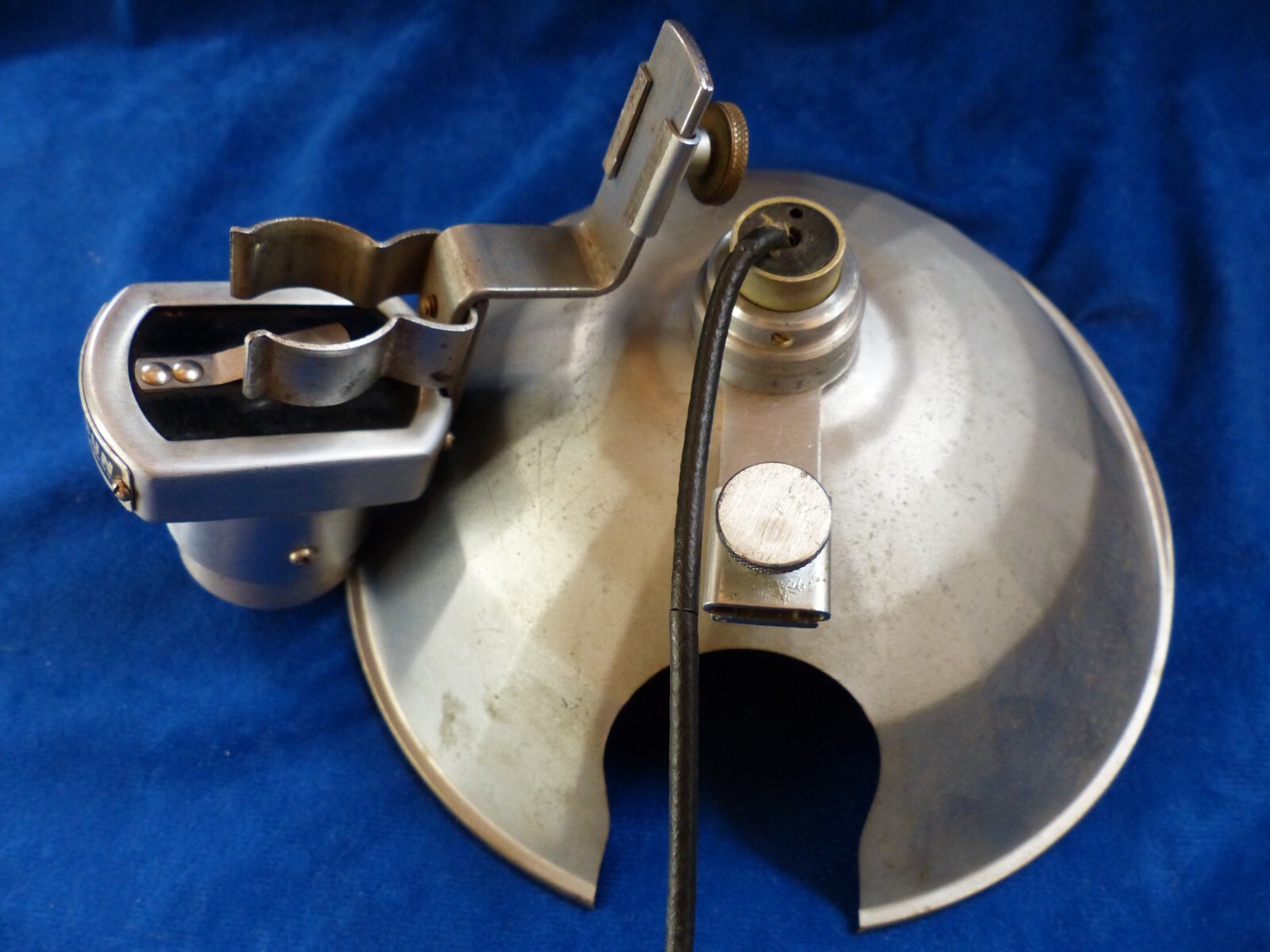 Vintage Speedgun Series D auxiliary flash unit/reflectors