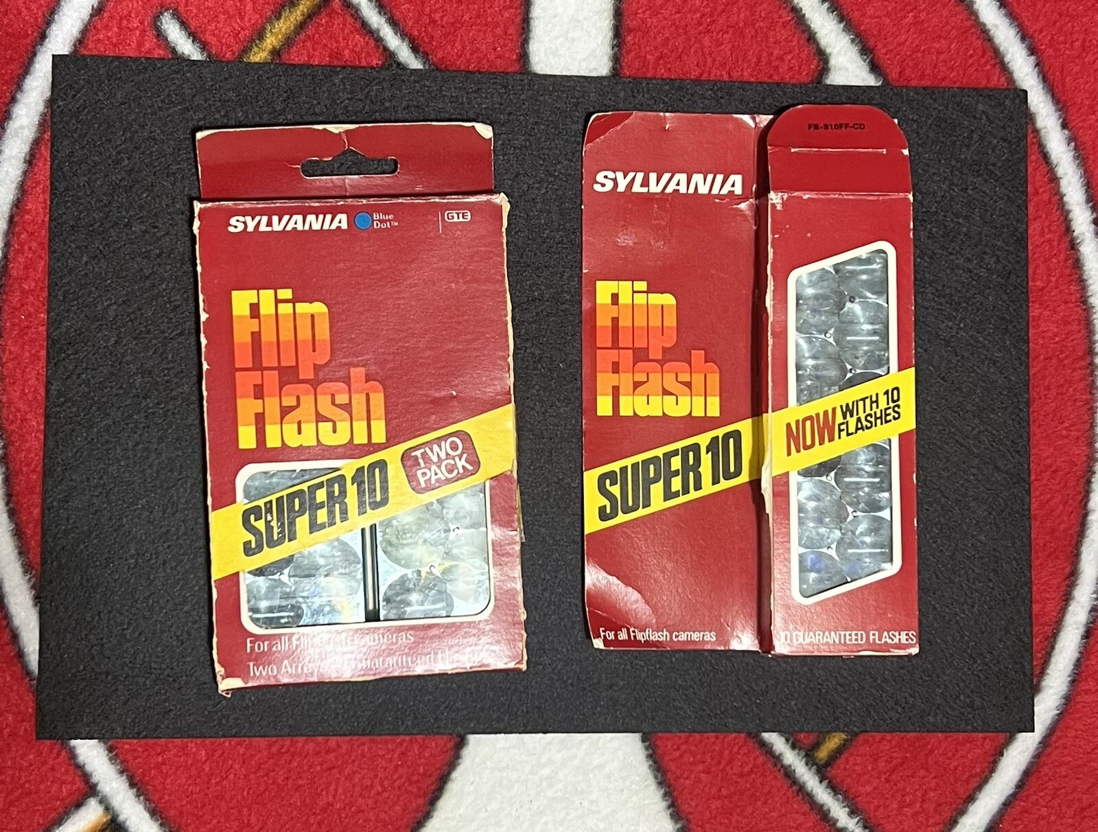 Lot of 2 Sylvania FlipFlash Super 10 Two Pack & One Pack Blue Dot Flashbar