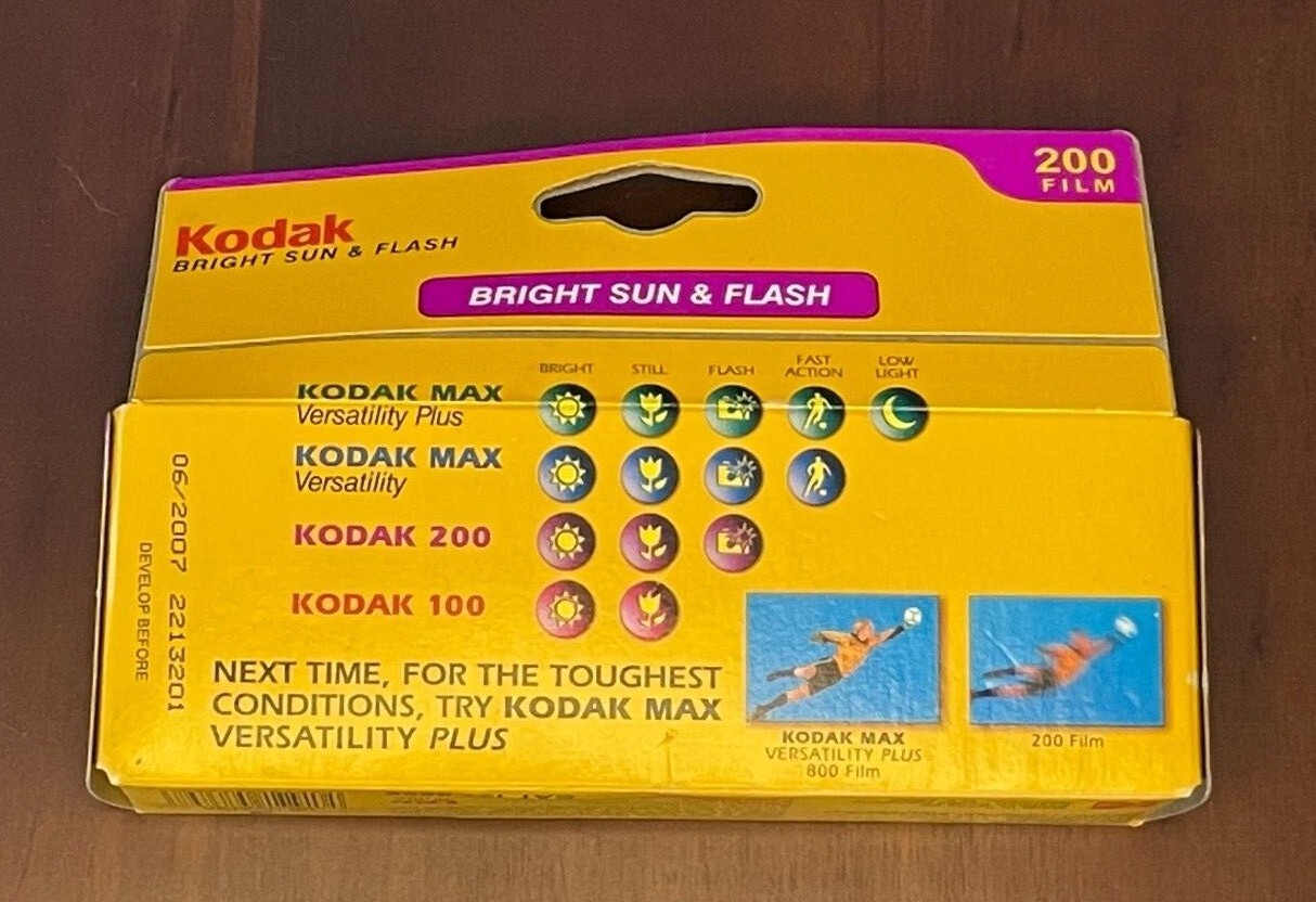KODAK Bright Sun & Flash 35mm Color Print Film ISO 200/24° GB-135 24 exp. 4 Roll